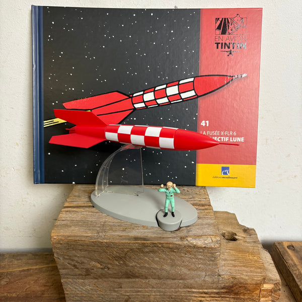 Modell Figur und Buch Tim und Struppi die Rot Weiße Rakete X-FLR6 mit Professor Bienlein aus Reiseziel Mond
