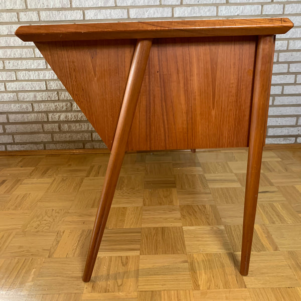 Vintage dänischer Mid Century Teakholz Schreibtisch von Gunner Nielsen für Tibergaard