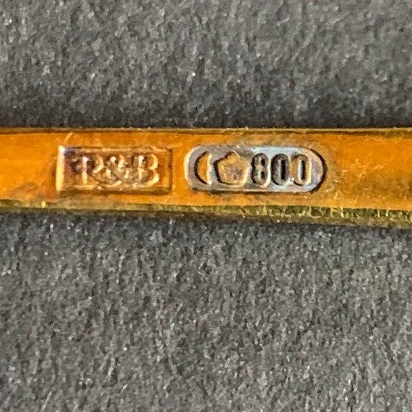 Klassische vintage 6
Tassenlöffel Rosenmuster von Robbe & Berking 800er Silber vergoldet