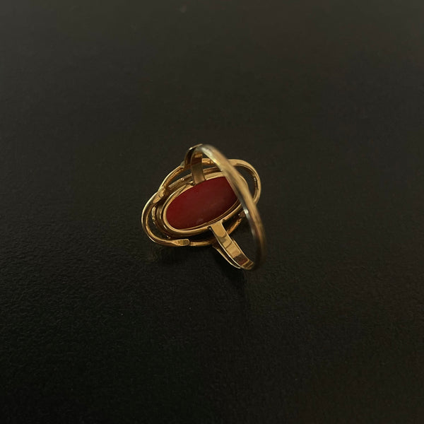 Antiker Goldring mit Koralle 585er