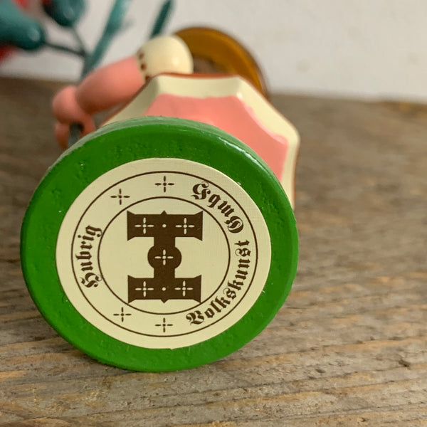 Blumenkind Mädchen mit Nelke von Hubrig