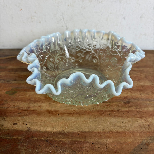 Jugendstil Schale/Teller Opalin Glas Fenne Glashütte