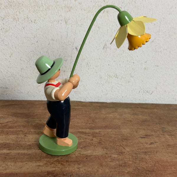 Blumenkind Junge mit Narzisse von Wendt & Kühn