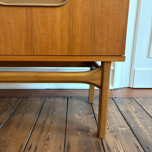 Vintage Dänisches Teakholz Highboard von Dyrlund