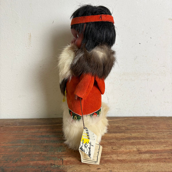 Vintage Mid Century Inuit Puppe