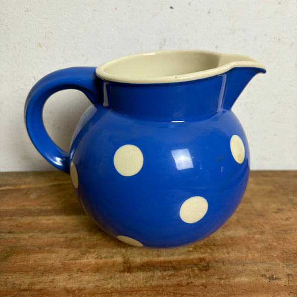 Art Deco blauer Krug weiße Punkte von Villeroy und Boch