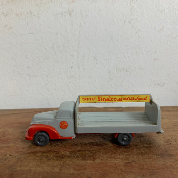 Vintage Modellauto Getränkewagen Sinalco von Wiking