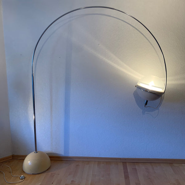 Vintage Space Age Bogenlampe Focus Bogen Stehlampe von Fabio Lenci für Guzzini