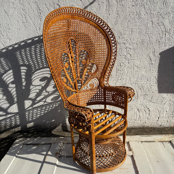 Vintage Rattan Peacock Chair Emanuelle