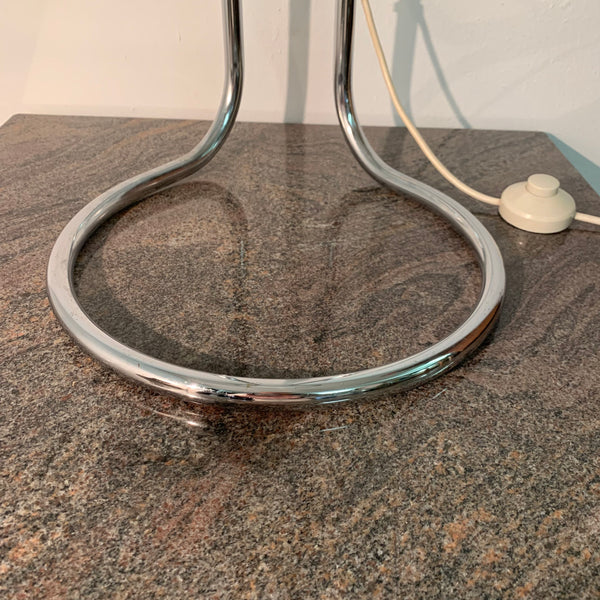 Vintage Space Age Stehlampe mit Chromgestell und eingelegter Glaskugel