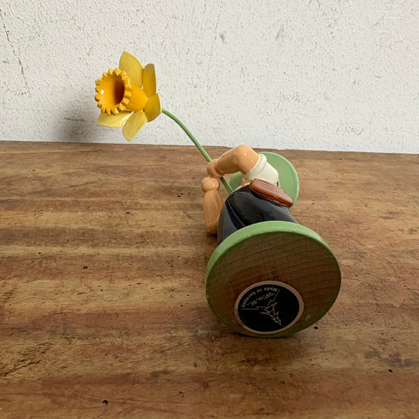 Blumenkind Junge mit Narzisse von Wendt & Kühn