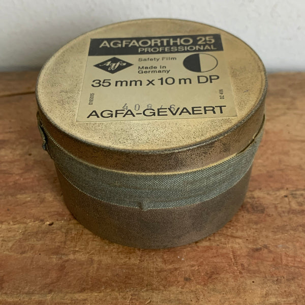 Alte Filmdose verschlossen AGFA-GEVAERT AGFAORTHO 25 PROFESSIONAL 35 mm x 10 m DP