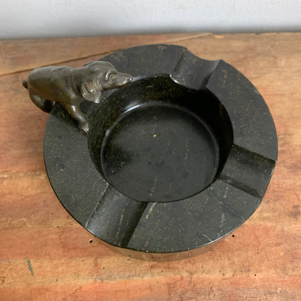 Art Deco Mamor Aschenbecher mit Bronze Dackel