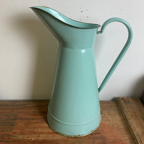 Vintage französische Emaille Wasserkanne in mintgrün