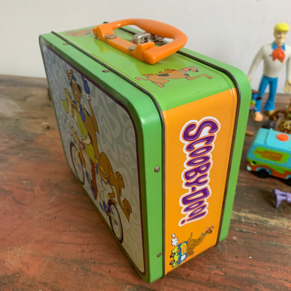 Konvolut Scooby Doo Figuren und Lunchbox