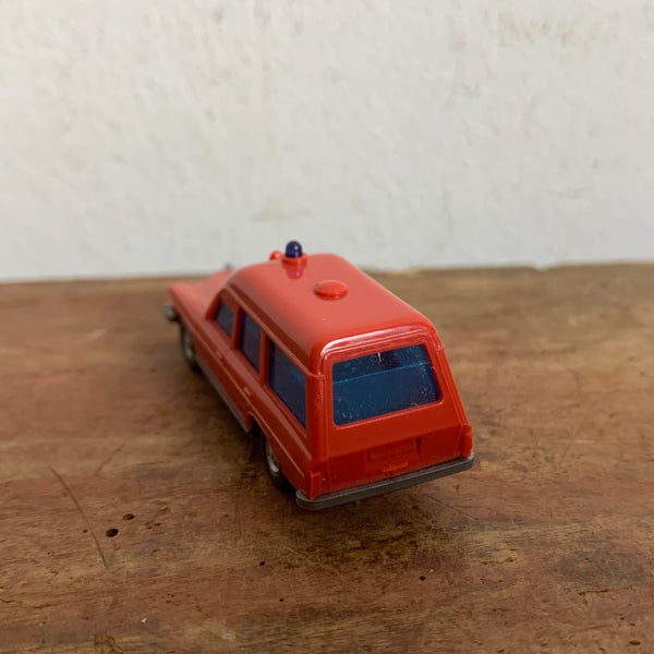 Vintage Modellauto Feuerwehr Mercedes von Wiking