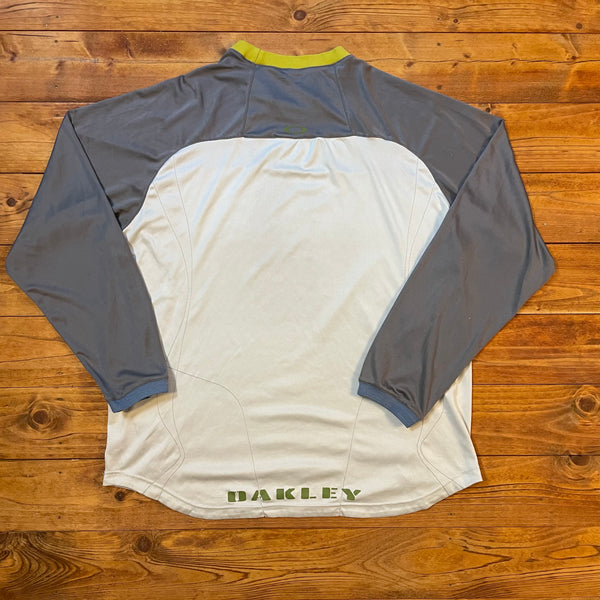 Oakley Longsleeve - Early 2000s Vintage