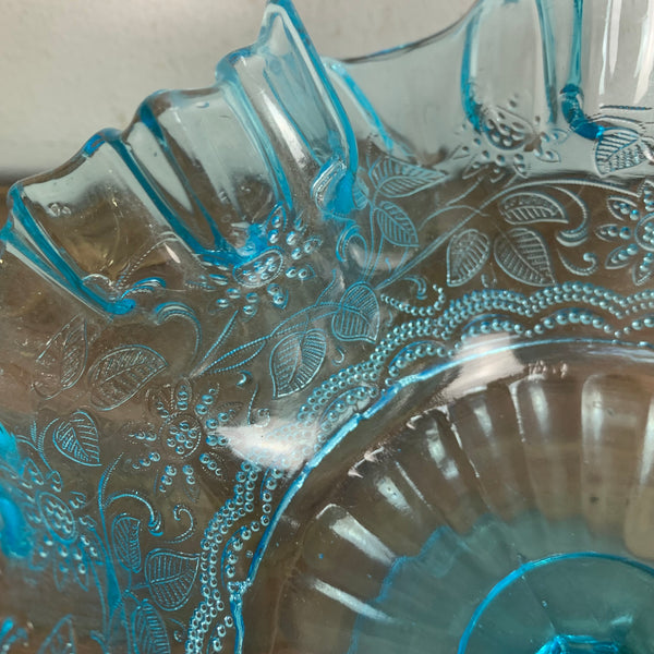 Art Deco Rüschenschale aus blauem Pressglas