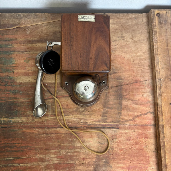 Antikes Wandtelefon