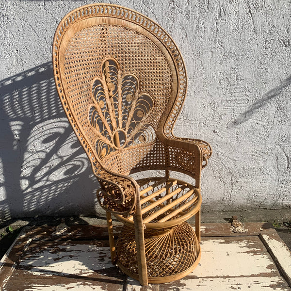 Vintage Rattan Peacock Chair Emanuelle