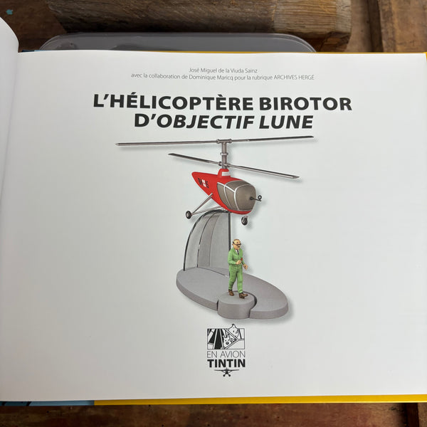 Modell Figur und Buch Tim und Struppi Der roten Zweirotor-Hubschrauber Hiller UH-4 Commuter mit Professor Wolff aus Ziel Mond