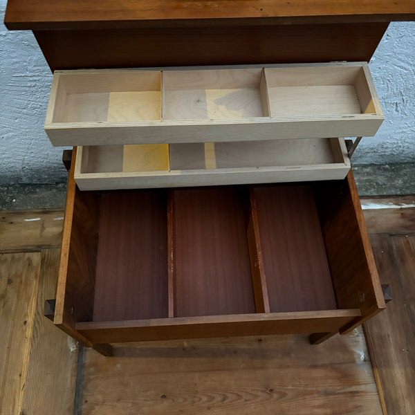 Vintage Mid Century Nähkasten - Nähtisch
