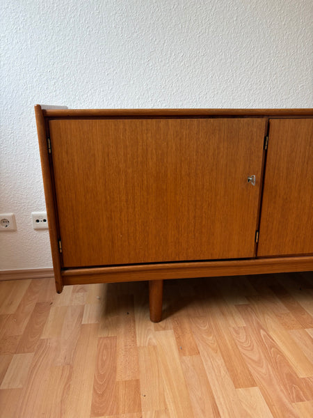 Vintage Mid Century Teakholz Sideboard