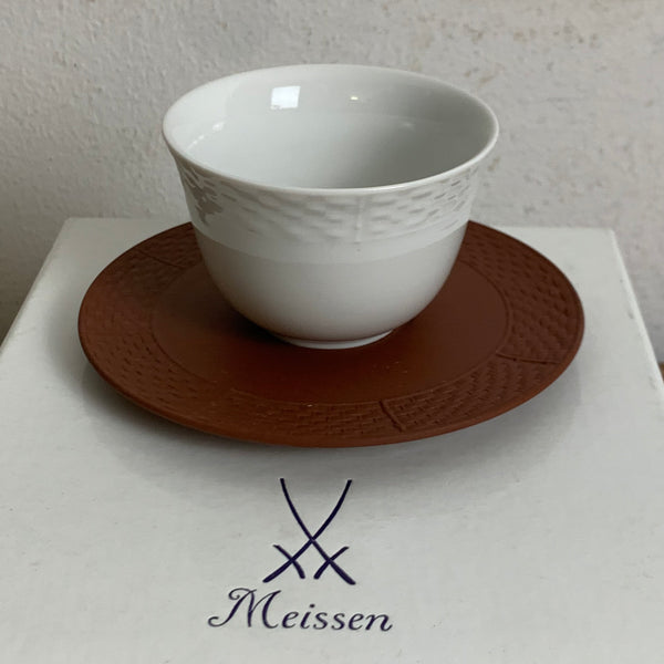 Böttgersteinzeug Koppchen mit Untertasse von Meissen im Geschenkkarton