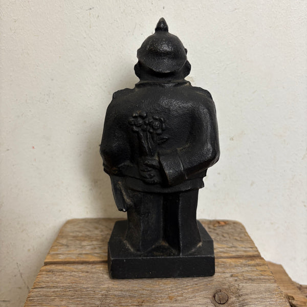 Vintage Figur Schutzmann mit Pickelhaube Gußeisen IPA Mettmann Düsseldorf