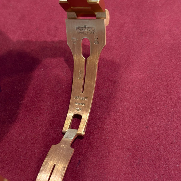 Rolex Day-Date 36 mm Vollgold Ref. 18038 – Schwarzes Diamant-Zifferblatt – Full Set