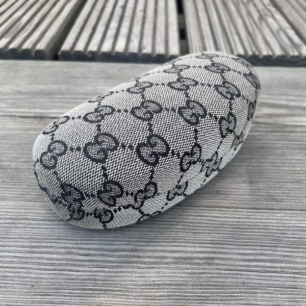 Gucci Brillenetui mit klassischem Monogram