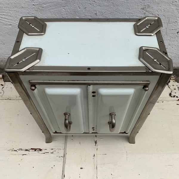 Vintage Metallschrank