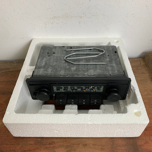 Vintage Blaupunkt Autoradio Köln
