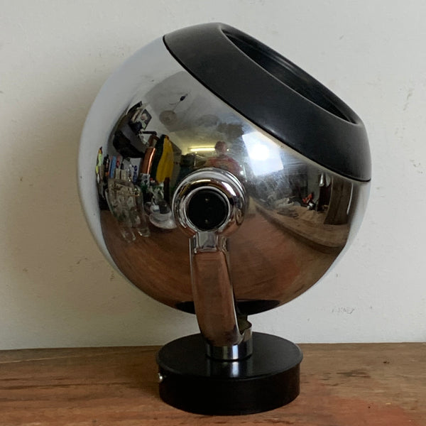 Space Age Kugelstrahler von Erco Leuchten