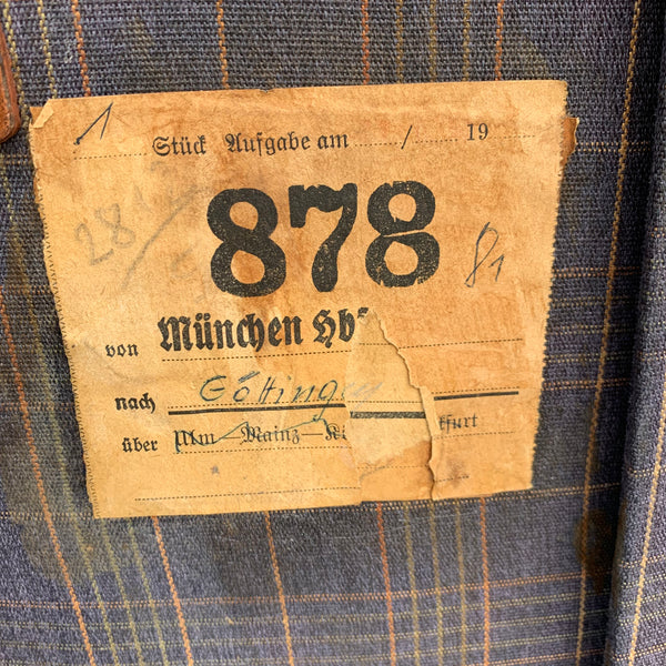 Vintage Reise Koffer zur Dekoration