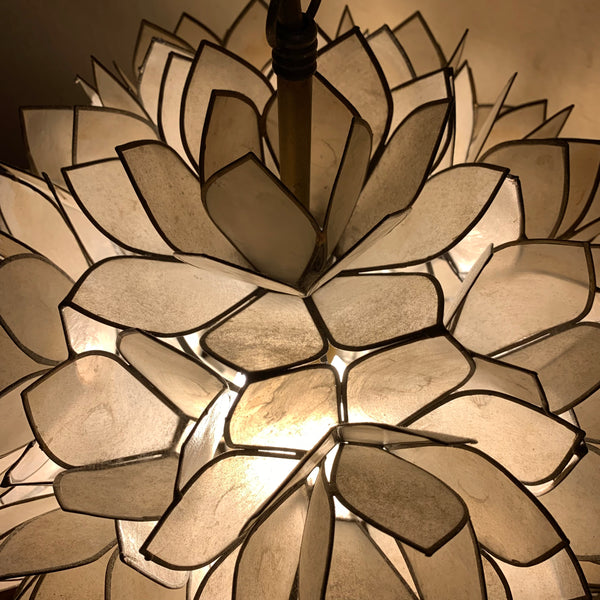 Vintage Lotus Kugel Hängelampe aus Capiz Muscheln von Verner Panton