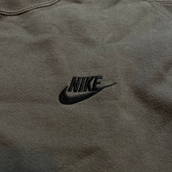 Nike Sweater mit White Tag