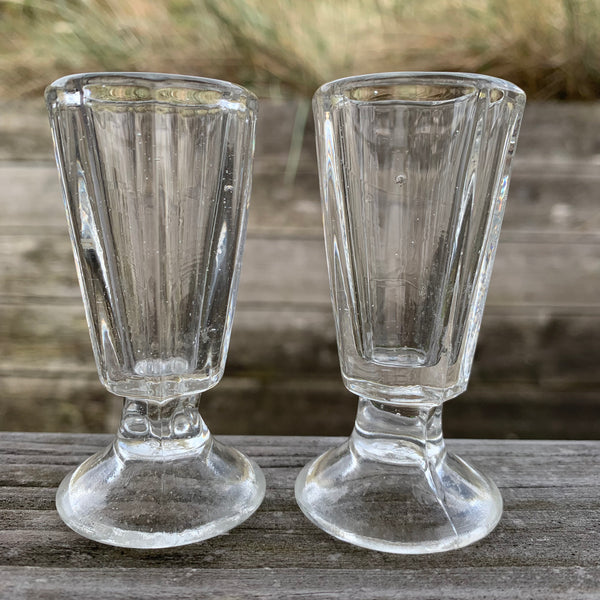 2 antike Kutscher Schnaps Gläser