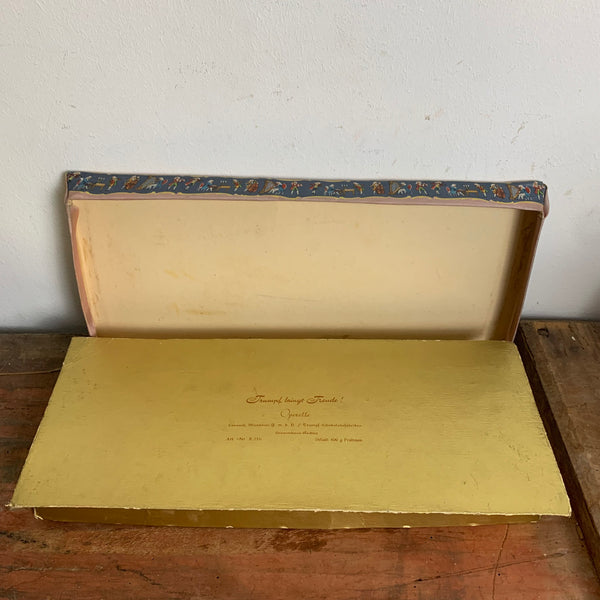 Vintage Trumpf Pralinenschachtel Operette aus den 50er Jahren mit Stoffbezug