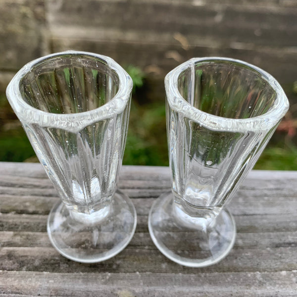 2 antike Kutscher Schnaps Gläser