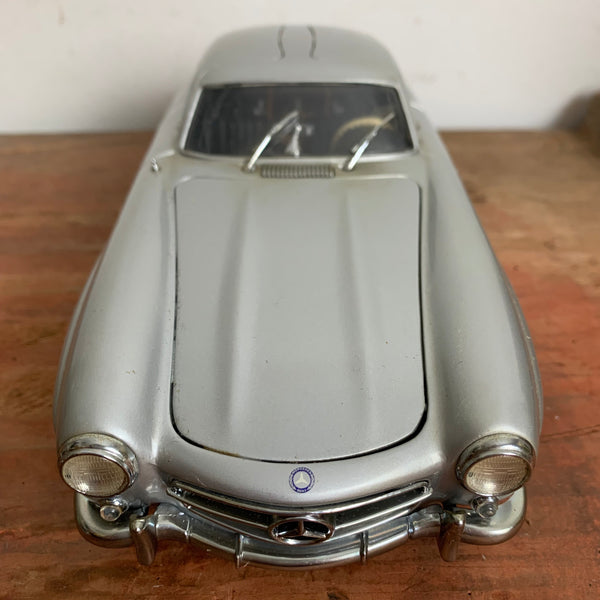 Mercedes Benz 300 SL von Kyosho
