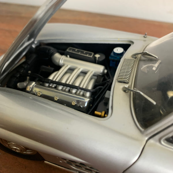 Mercedes Benz 300 SL von Kyosho