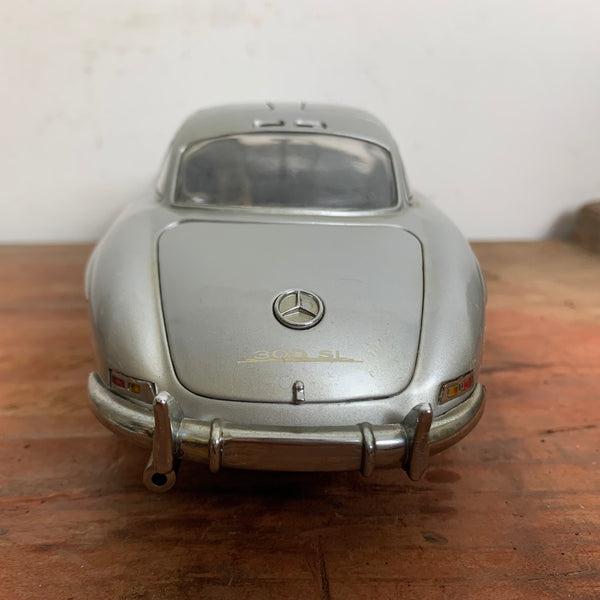 Mercedes Benz 300 SL von Kyosho