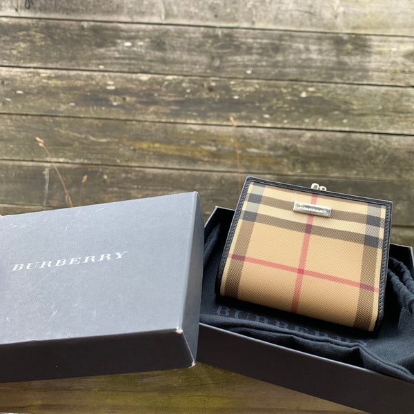 Vintage Burberry Portemonnaie im klassischen Karomuster