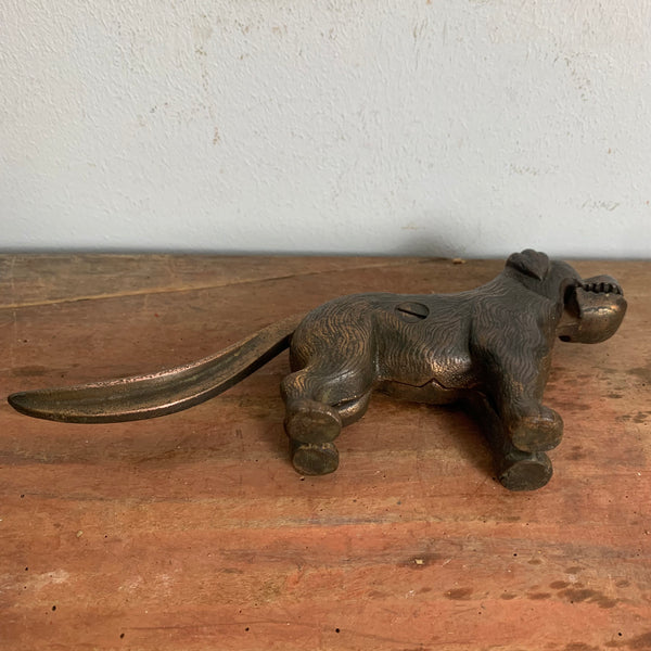 Antiker Gußeisen Nussknacker Hund