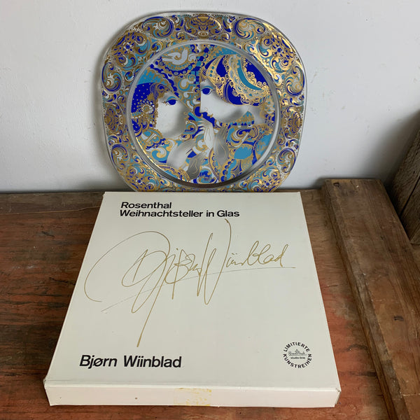 Weihnachtsteller 1977 von Björn Wiinblad für Rosenthal in Glas
