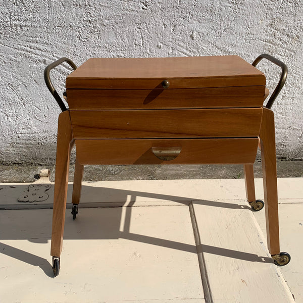 Mid Century Nähkasten aus Holz mit Ziehharmonika Schubladen