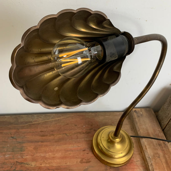 Art Deco Muschel Schreibtischlampe