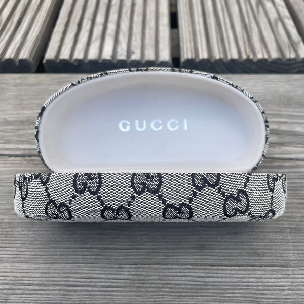 Gucci Brillenetui mit klassischem Monogram