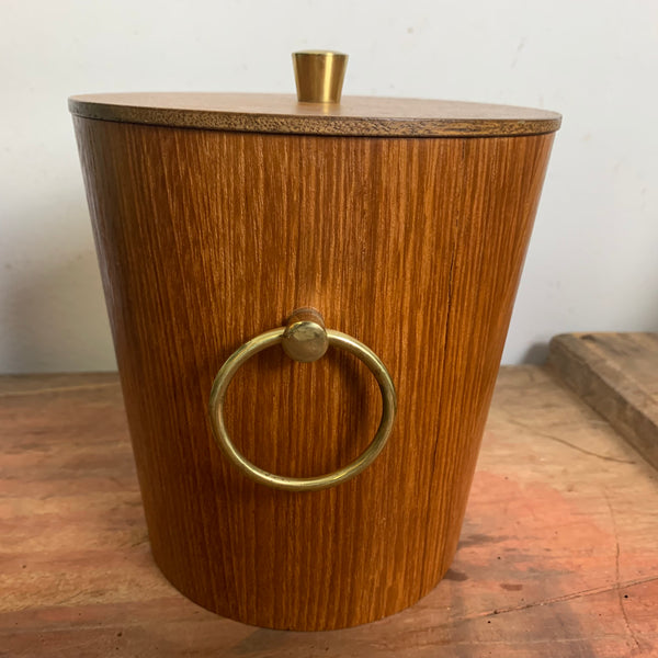 Vintage Eiswürfel Behälter im skandinavischem Design